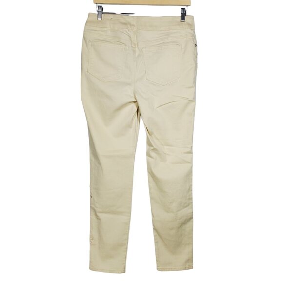 NWT Chicos Pull-On Jegging Jeans Women's 6 (0.5R) White Embroidered Beaded - Picture 6 of 9